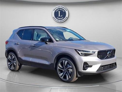 2026 Volvo XC40 B5 Ultra