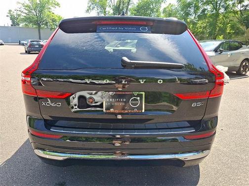 2022 Volvo XC60 B5 Inscription