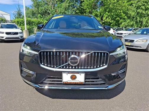 2022 Volvo XC60 B5 Inscription
