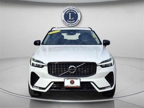 2025 Volvo XC60 B5 Core