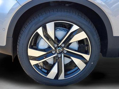 Aurora Blue 2026 Volvo XC40 B5 Plus