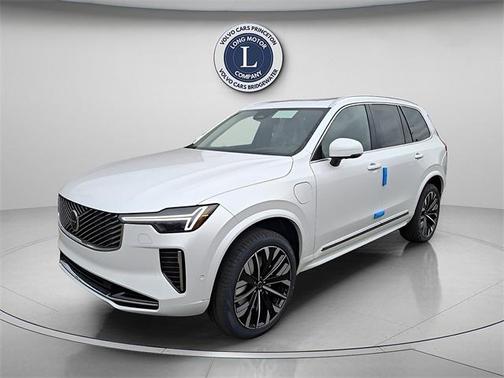 2025 Volvo XC90 Plug-In Hybrid T8 Ultra 7-Seater