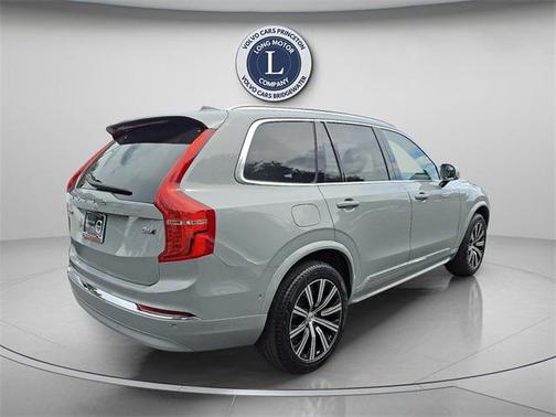2025 Volvo XC90 B6 Plus 7-Seater
