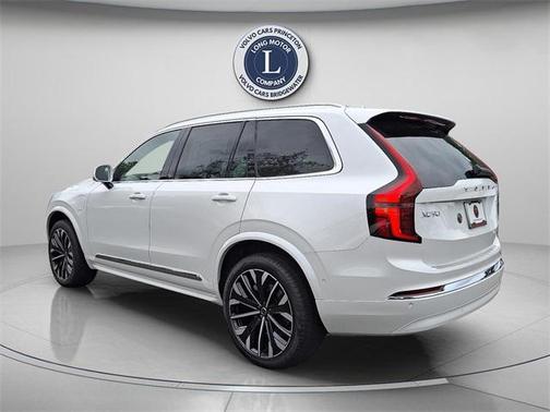 2025 Volvo XC90 Plug-In Hybrid T8 Ultra 7-Seater