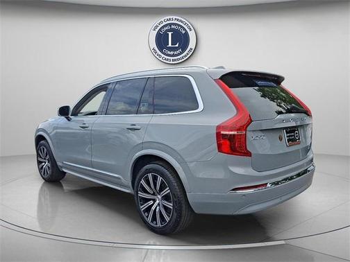 2025 Volvo XC90 B5 Core