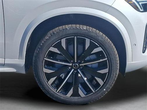 2026 Volvo XC90 B6 Ultra 7-Seater