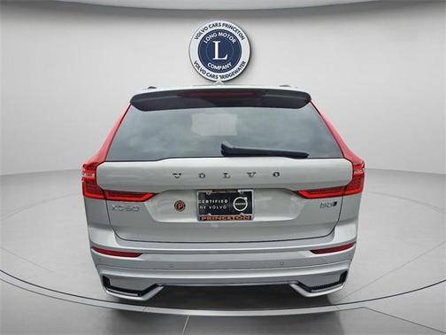 2025 Volvo XC60 B5 Plus