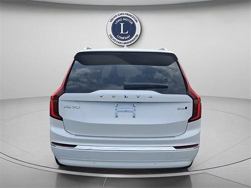 2025 Volvo XC90 B6 Plus 7-Seater