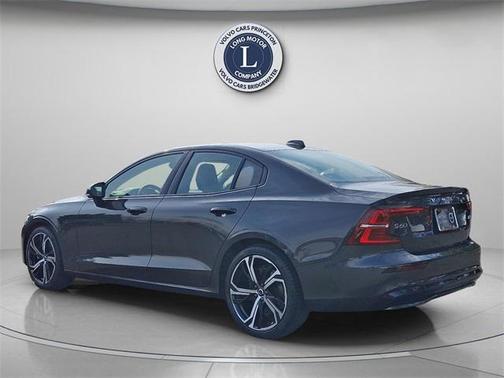 2025 Volvo S60 B5 Core