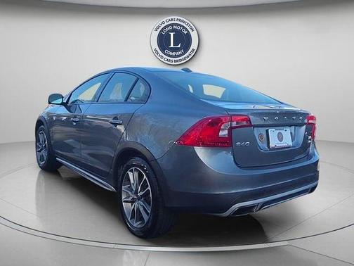 2018 Volvo S60 Cross Country T5