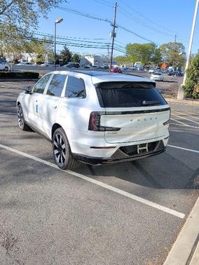 4DR 2026 Volvo EX90