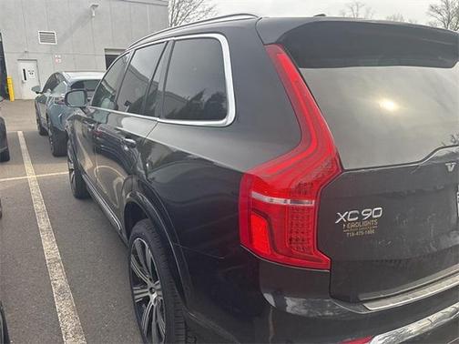 2023 Volvo XC90 B6 Ultimate 7-Seater