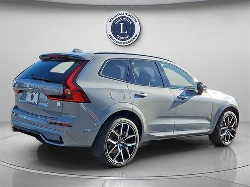 2026 Volvo XC60 Plug-In Hybrid T8 Polestar Engineered