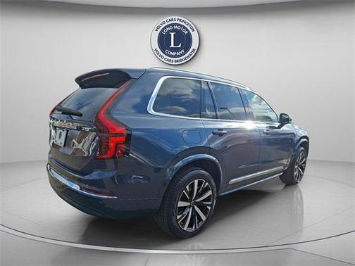 2026 Volvo XC90 B5 Core