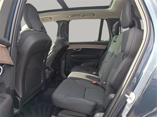 2026 Volvo XC90 B5 Core