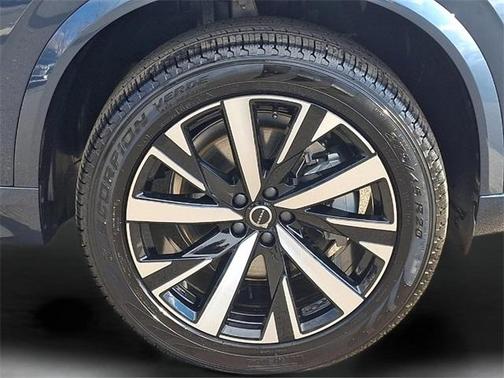 2026 Volvo XC90 B5 Core