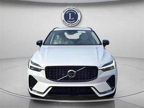 2025 Volvo XC60 B5 Plus