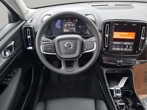 Crystal White 2026 Volvo XC40 B5 Ultra Black Edition