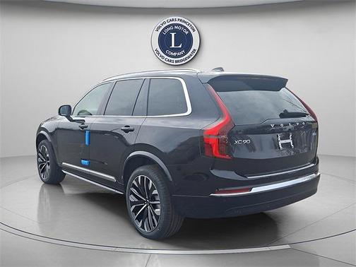 2025 Volvo XC90 B5 Plus 7-Seater