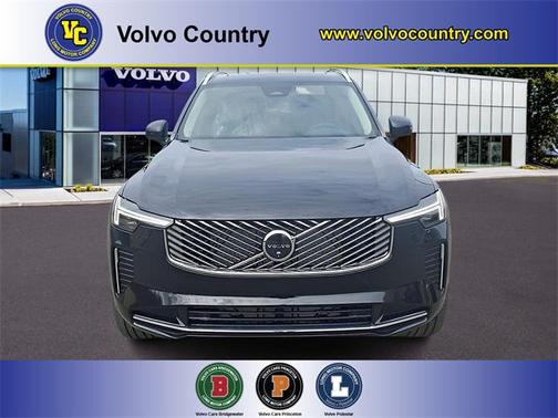 2025 Volvo XC90 B5 Plus 7-Seater