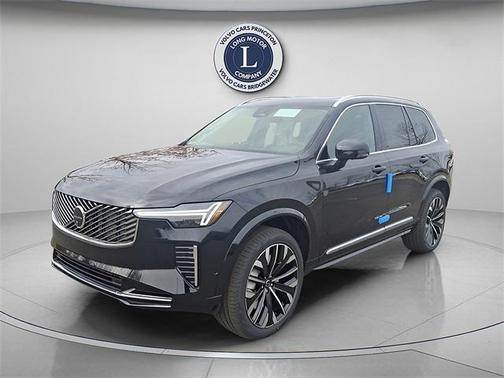 2025 Volvo XC90 B5 Plus 7-Seater