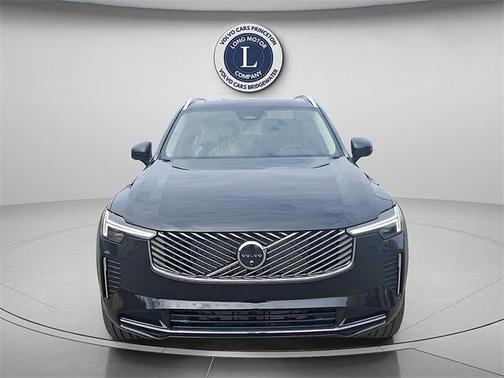 2025 Volvo XC90 B5 Plus 7-Seater