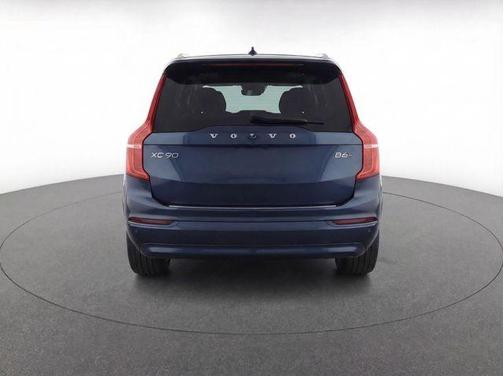 2026 Volvo XC90 B5 Core