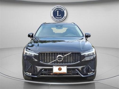 2025 Volvo XC60 B5 Core