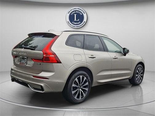 2025 Volvo XC60 B5 Plus