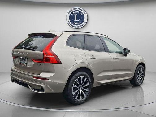 2025 Volvo XC60 B5 Plus