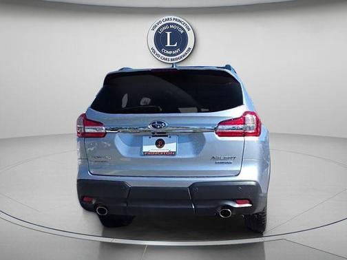 Ice Silver Metallic 2022 Subaru Ascent Limited 7-Passenger