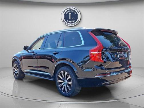 2025 Volvo XC90 B5 Core