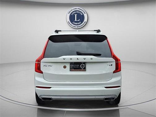 2020 Volvo XC90 T6 Momentum
