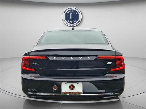 2024 Volvo S90 Recharge Plug-In Hybrid T8 Ultimate