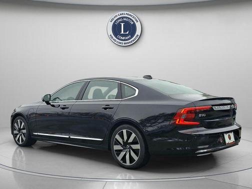 2024 Volvo S90 Recharge Plug-In Hybrid T8 Ultimate