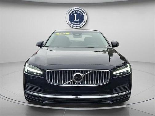 2024 Volvo S90 Recharge Plug-In Hybrid T8 Ultimate