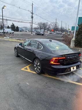 2024 Volvo S90 Recharge Plug-In Hybrid T8 Ultimate