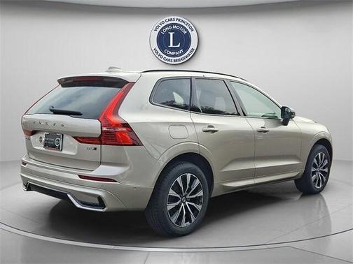 2025 Volvo XC60 B5 Plus