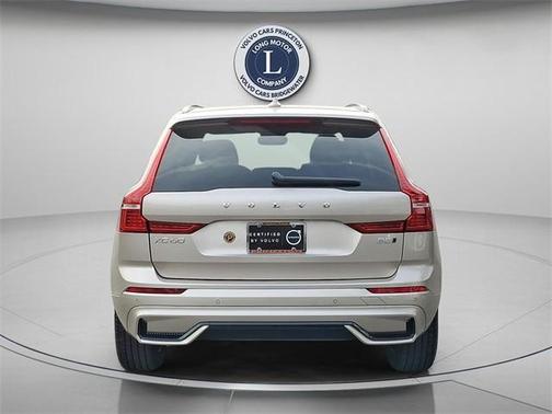 2025 Volvo XC60 B5 Plus