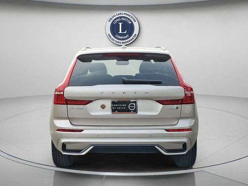 2025 Volvo XC60 B5 Plus