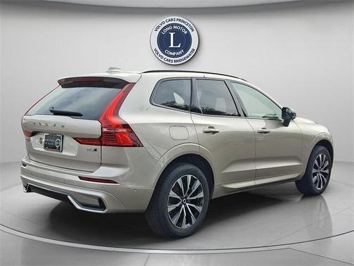 2025 Volvo XC60 B5 Plus