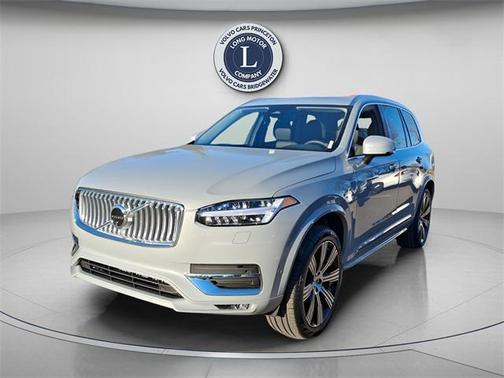 2025 Volvo XC90 B6 Plus 7-Seater
