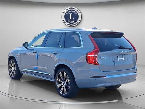 2025 Volvo XC90 B6 Plus 7-Seater