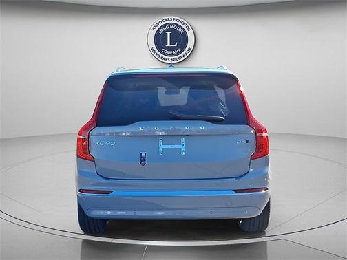 2025 Volvo XC90 B6 Plus 7-Seater