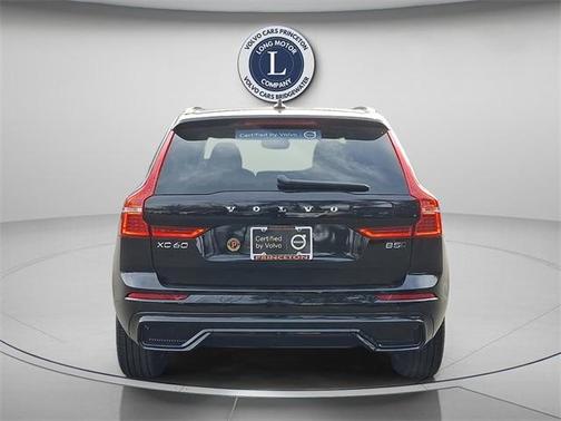 2025 Volvo XC60 B5 Core