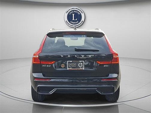2025 Volvo XC60 B5 Core