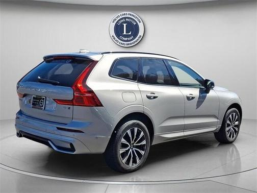 2025 Volvo XC60 B5 Plus