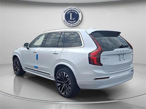 2025 Volvo XC90 B6 Plus 7-Seater