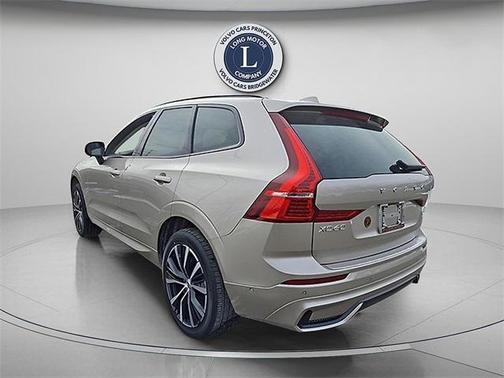 2025 Volvo XC60 Plus