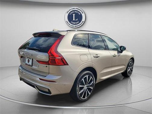 2025 Volvo XC60 Plus